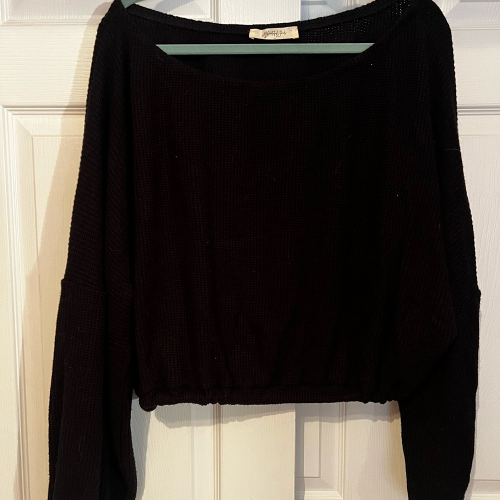 Black Off-the-Shoulder Cropped Sweater